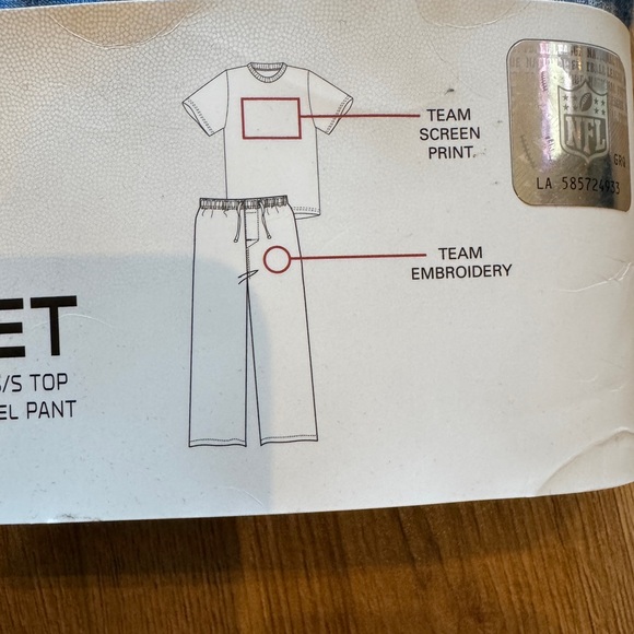 NWT Seahawks pajama set - Picture 4 of 6